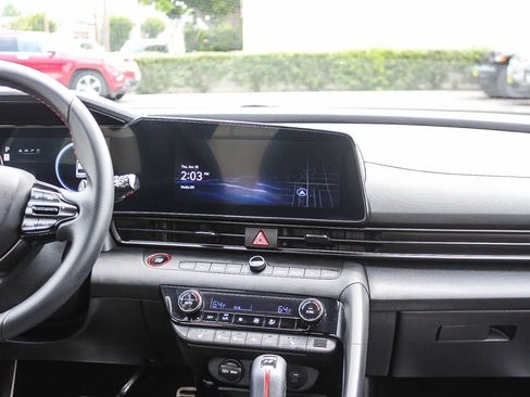 Certified 2025 Hyundai Elantra N Line FWD image 17