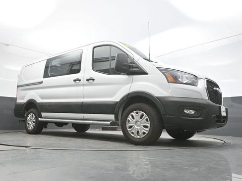 Used 2025 Ford Transit 250 Low Roof w/ Exterior Upgrade Package RWD image 37