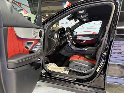 Used 2022 Mercedes-Benz GLC 300 4MATIC w/ AMG Line image 18