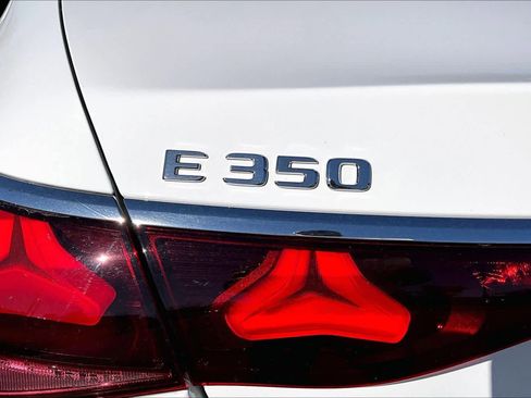 Used 2025 Mercedes-Benz E 350 Sedan image 9