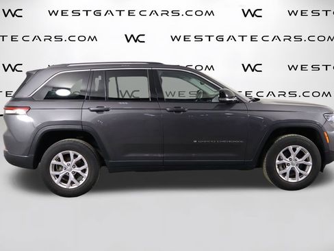 Used 2022 Jeep Grand Cherokee Limited image 48