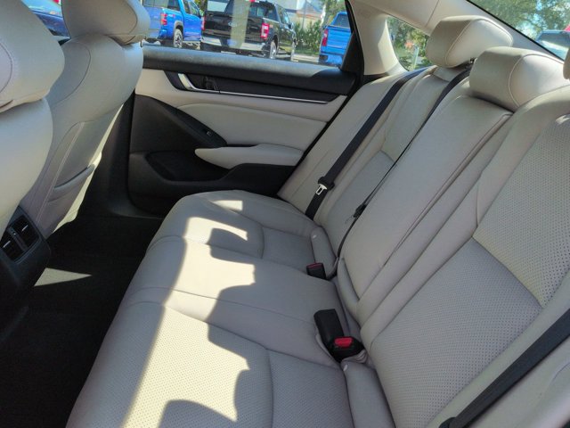 Used 2018 Honda Accord EX image 13