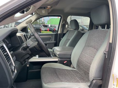 Used 2015 RAM 2500 SLT w/ Luxury Group RWD image 13