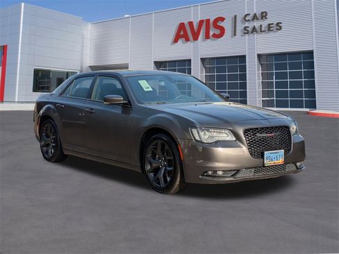 Used 2023 Chrysler 300 S image 3
