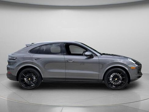 Used 2021 Porsche Cayenne Coupe AWD/4WD image 5