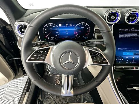 Used 2026 Mercedes-Benz GLC 300 4MATIC image 11