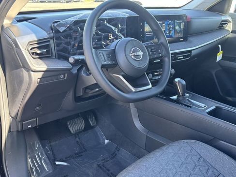 New 2026 Nissan Kicks SV image 13