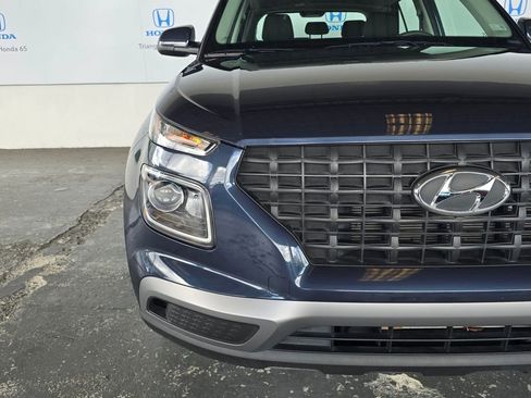 Used 2024 Hyundai Venue SE image 30