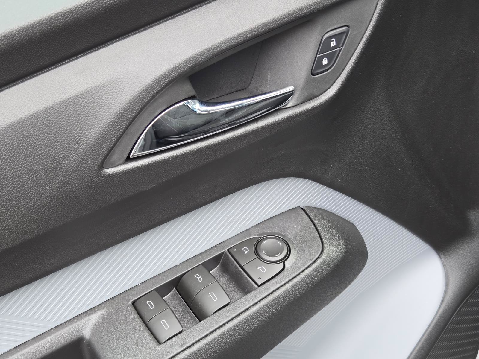New 2027 Chevrolet Bolt LT FWD image 20