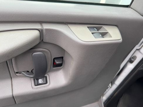 Used 2014 Chevrolet Express 3500 LT w/ LT Preferred Equipment Group image 12