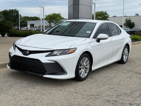 Used 2022 Toyota Camry LE FWD image 7