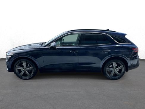 Used 2025 Genesis GV70 2.5T w/ Sport Prestige Package AWD/4WD image 6
