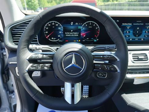 New 2026 Mercedes-Benz GLS 450 4MATIC image 23
