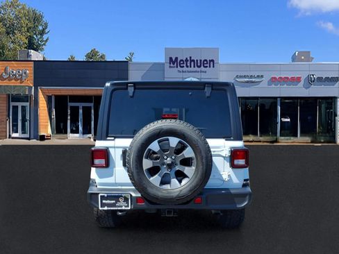 Used 2022 Jeep Wrangler Unlimited Sahara w/ Cold Weather Group AWD/4WD image 5