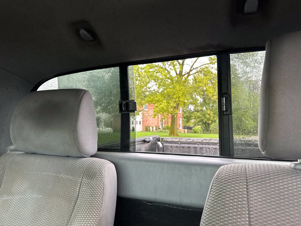 Used 2012 Toyota Tacoma 4x4 Regular Cab image 17