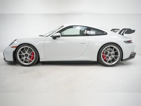 Certified 2022 Porsche 911 GT3 image 2