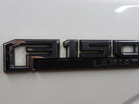 Used 2020 Ford F150 Lariat w/ Equipment Group 502A Luxury image 9