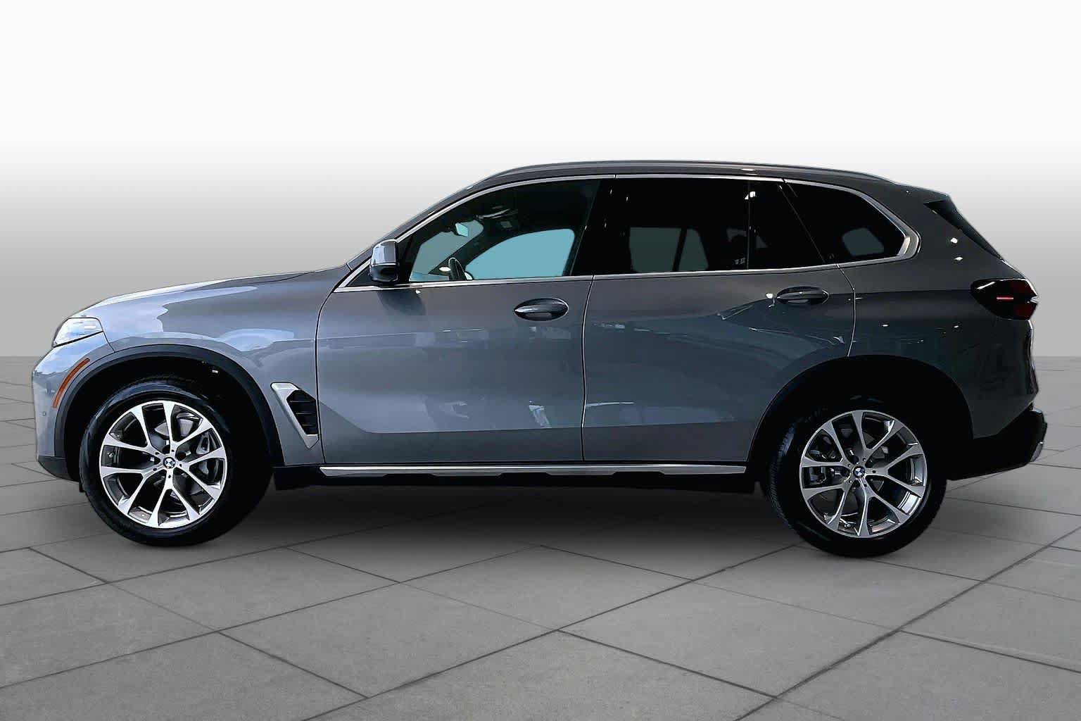 Used 2026 BMW X5 sDrive40i RWD image 32