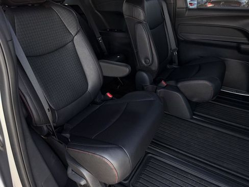 Used 2025 Toyota Sienna XSE w/ XSE Plus Package image 25