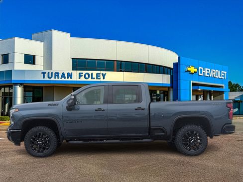 New 2026 Chevrolet Silverado 2500 LTZ w/ LTZ Plus Package AWD/4WD image 2