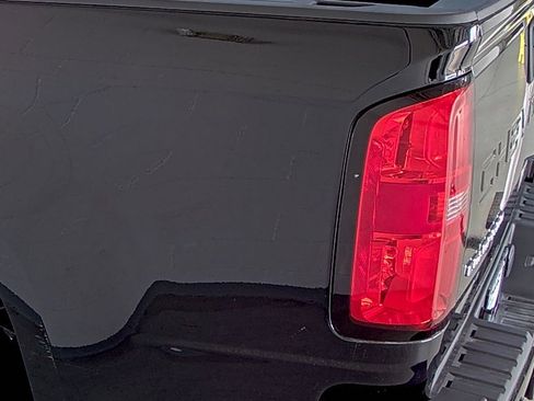 Used 2022 Chevrolet Colorado LT image 10