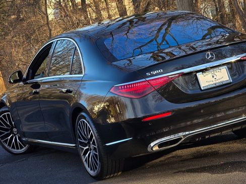 Used 2021 Mercedes-Benz S 580 4MATIC Sedan w/ Warmth & Comfort Package image 99