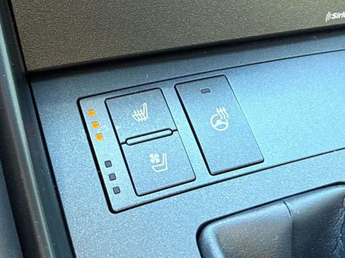 Used 2025 Lexus IS 350 F Sport w/ Navigation Package image 20