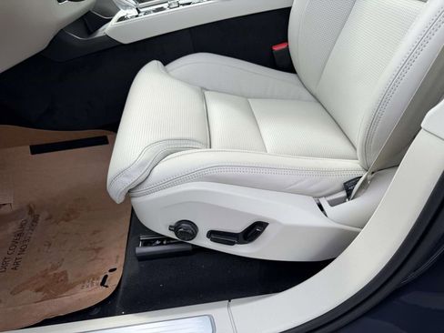New 2026 Volvo XC90 B6 Ultra w/ Protection Package AWD/4WD image 16