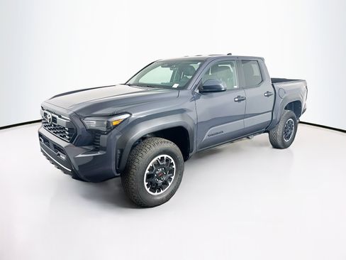 Used 2025 Toyota Tacoma TRD Off-Road image 3