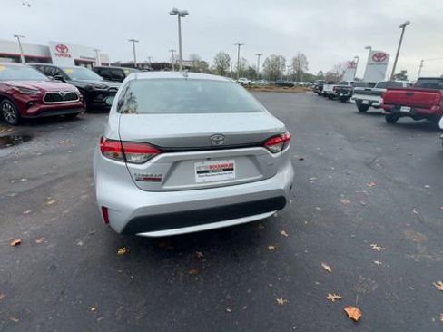 Used 2022 Toyota Corolla LE image 13