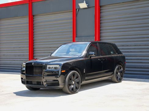 Used 2022 Rolls-Royce Cullinan Black Badge AWD/4WD image 1