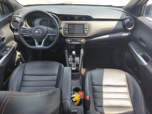 Used 2019 Nissan Kicks SR w/ SR Premium Package FWD image 15
