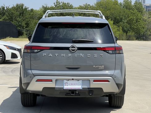Used 2025 Nissan Pathfinder Platinum AWD/4WD image 4