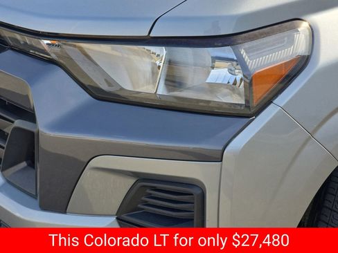 Used 2023 Chevrolet Colorado LT w/ LT Convenience Package II image 37