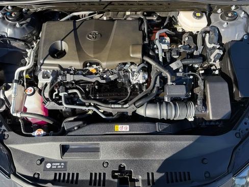 Used 2025 Toyota Camry SE FWD image 22