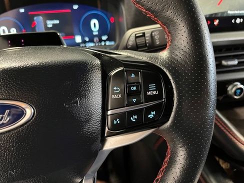 Used 2025 Ford Explorer ST-Line AWD/4WD image 27