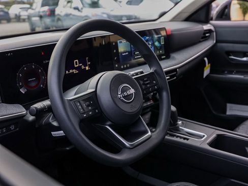 New 2026 Nissan Kicks SV image 14