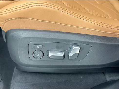 New 2026 BMW X5 xDrive40i w/ M Sport Package image 19