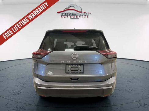 Used 2025 Nissan Rogue SV AWD/4WD image 19