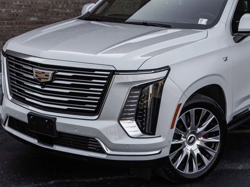 Used 2025 Cadillac Escalade Premium Luxury Platinum w/ LPO, Floor Liner Package image 4
