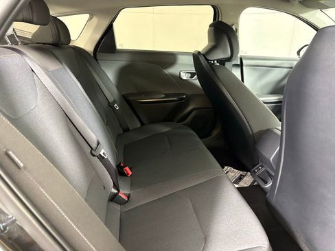 New 2026 Kia K4 LXS image 16