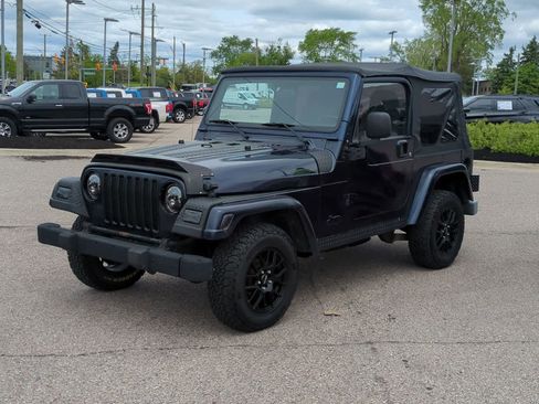 Used 2003 Jeep Wrangler X AWD/4WD image 4