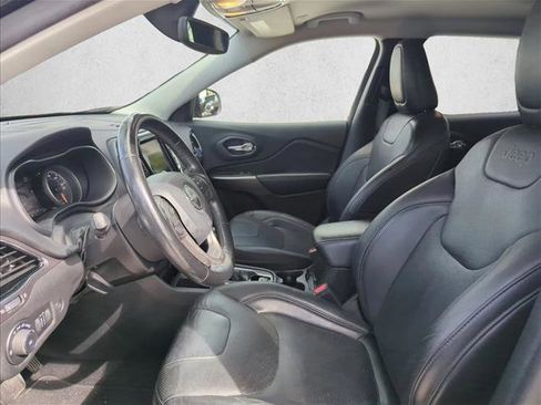 Used 2020 Jeep Cherokee Limited image 13