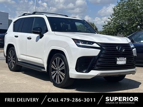Used 2026 Lexus LX 700h Luxury w/ Appearance Package AWD/4WD image 1