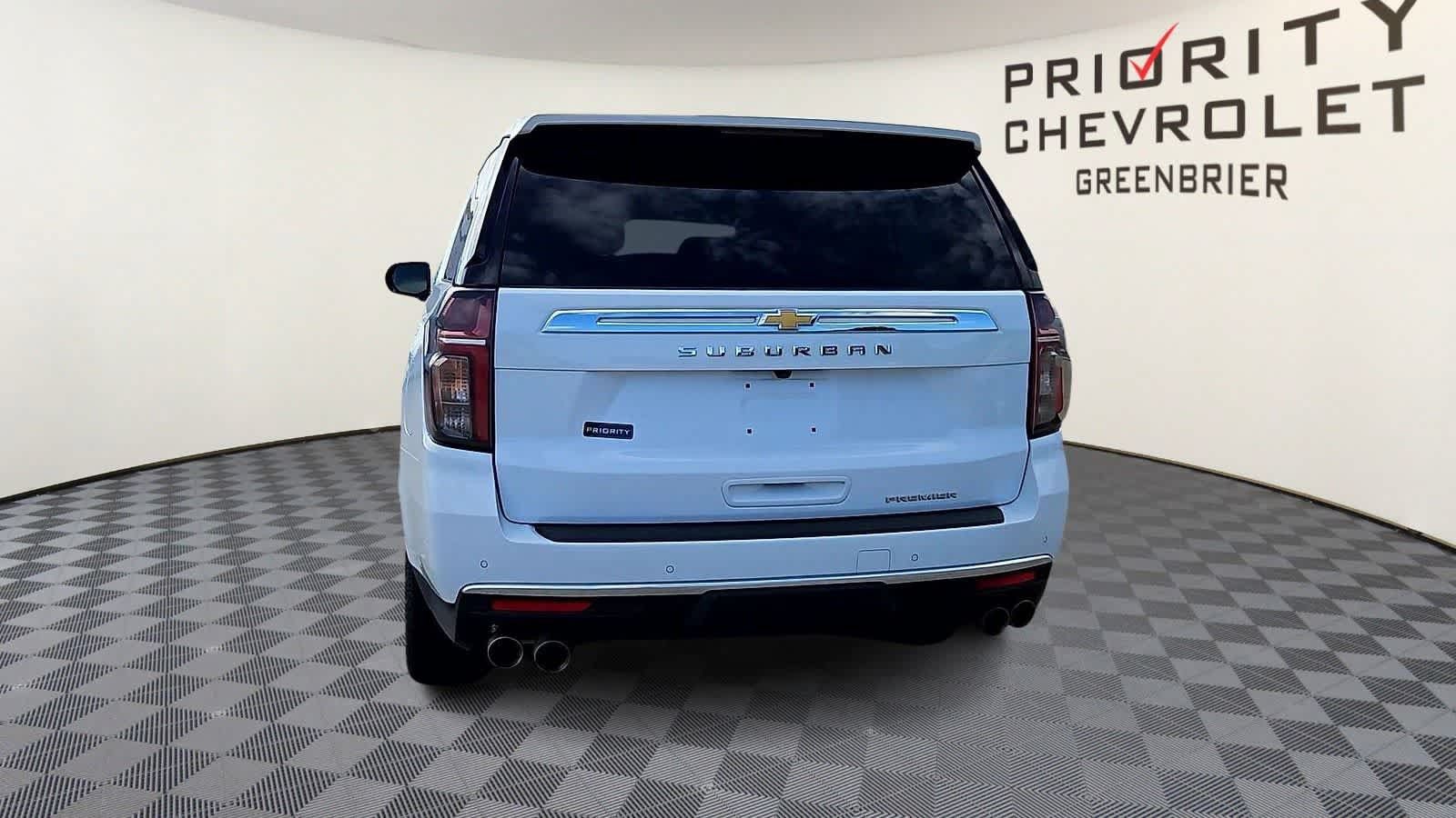 Certified 2024 Chevrolet Suburban Premier AWD/4WD image 7