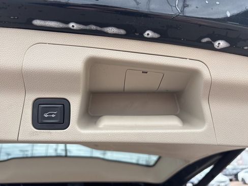 Used 2019 GMC Acadia Denali AWD/4WD image 29