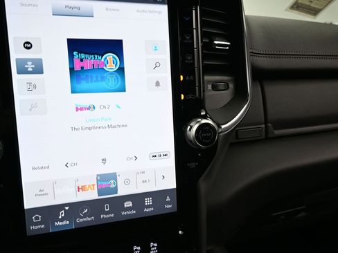 Used 2025 RAM 1500 Laramie image 24