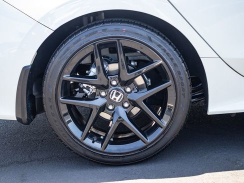 Used 2023 Honda Civic Sport image 12
