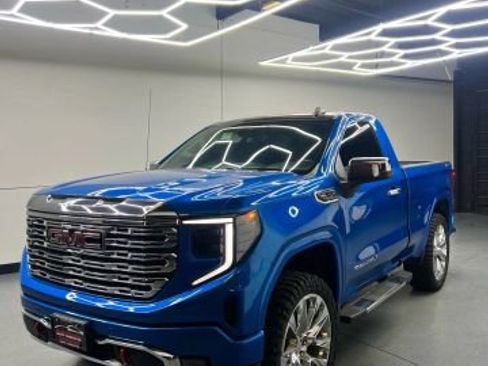 Used 2024 GMC Sierra 1500 Pro w/ Pro Value Package image 3