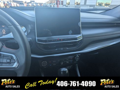 Used 2023 Jeep Compass Trailhawk image 19